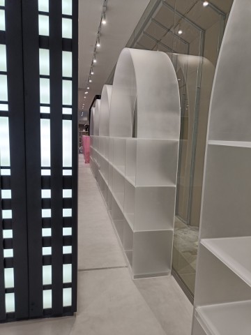acrylic product display stands mannequin display unit tables and shelves installed at link digital wafi mall in dubai 