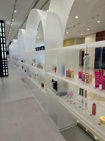 acrylic product display stands tables and shelves