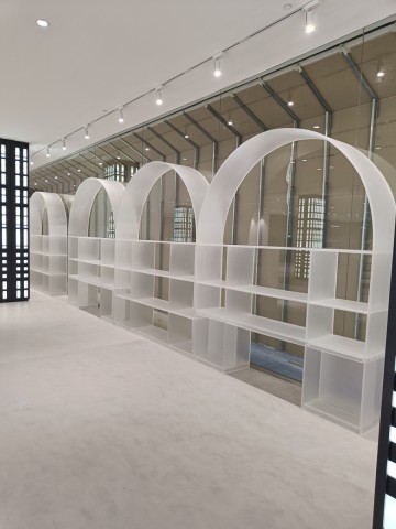 acrylic product display stands mannequin display unit tables and shelves installed at link digital wafi mall in dubai 