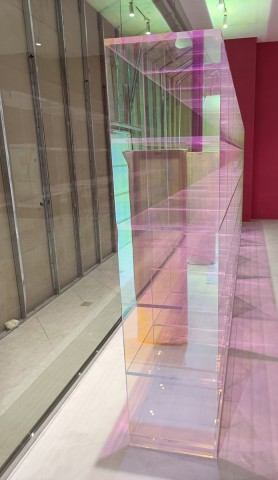 acrylic product display stands mannequin display unit tables and shelves installed at link digital wafi mall in dubai 