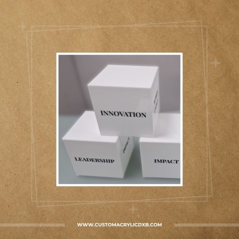 custom acrylic boxes