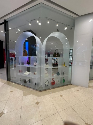 acrylic product display stands tables and shelves