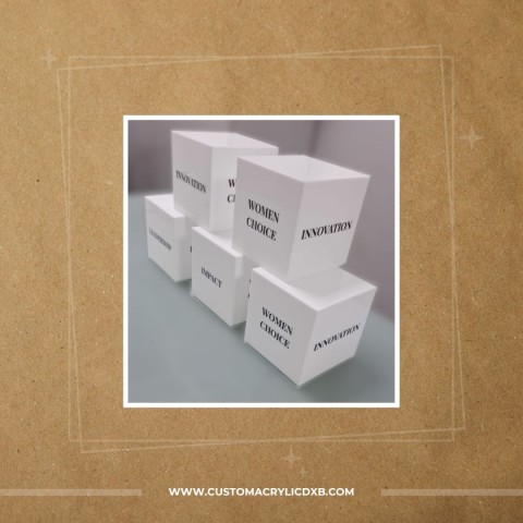 custom acrylic boxes